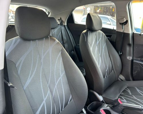 WhatsApp Image 2025-09-30 at 17.40.01 (1)