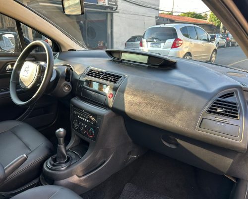 WhatsApp Image 2025-10-14 at 17.23.55 (1)